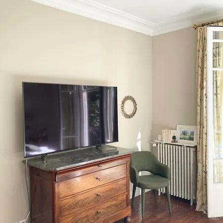House Facing Roland Garros Stadium - 5 Bedrooms בית נופש בולון-בילנקורט