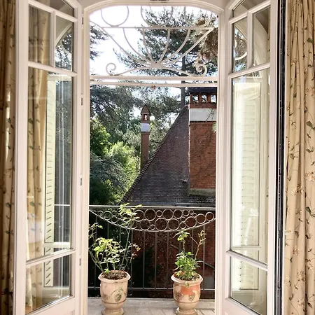 House Facing Roland Garros Stadium - 5 Bedrooms