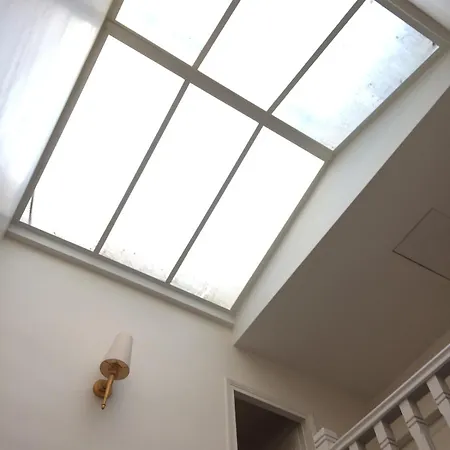 House Facing Roland Garros Stadium - 5 Bedrooms *