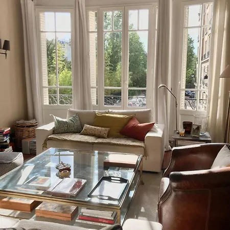 House Facing Roland Garros Stadium - 5 Bedrooms 別荘 *