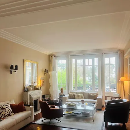 House Facing Roland Garros Stadium - 5 Bedrooms בית נופש